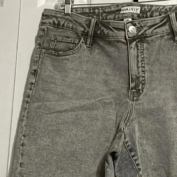 NWT Ava & Viv gray distressed washed denim jean shorts - Picture 3 of 11